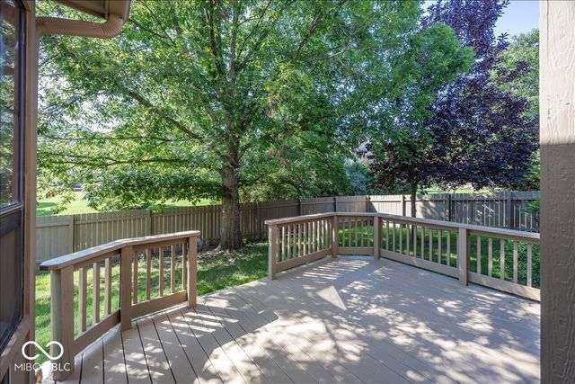 11179 Avery Row, Fishers, IN 46038