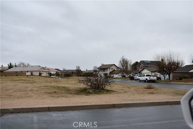 26555 Oar Lane, Helendale, CA 92342