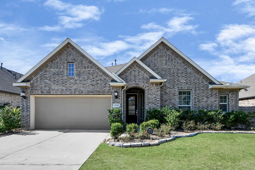 17770 Misty Brook Lane, Conroe, TX 77302