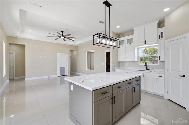 105 Lenon Street, Edcouch, TX 78538