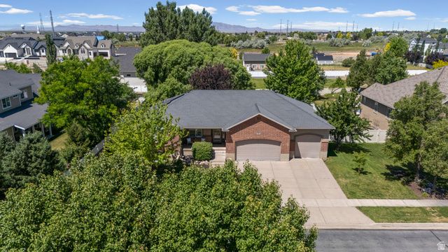 444 S 1350 W, Farmington, UT 84025