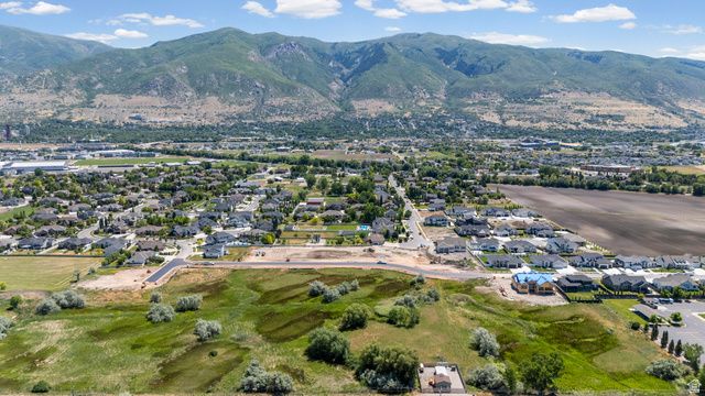 444 S 1350 W, Farmington, UT 84025