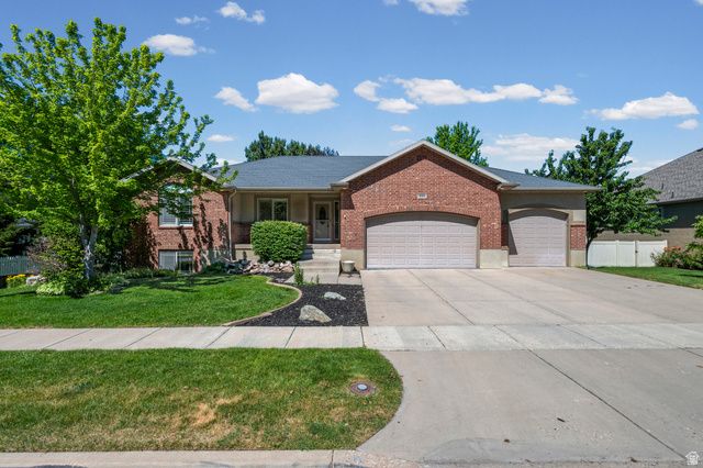 444 S 1350 W, Farmington, UT 84025