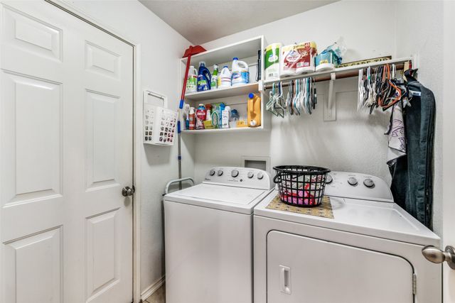 8121 Misty Water Drive, Fort Worth, TX 76131