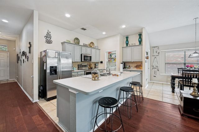 8121 Misty Water Drive, Fort Worth, TX 76131