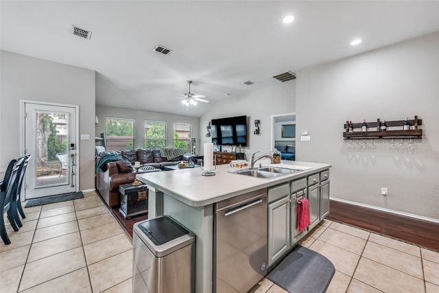8121 Misty Water Drive, Fort Worth, TX 76131