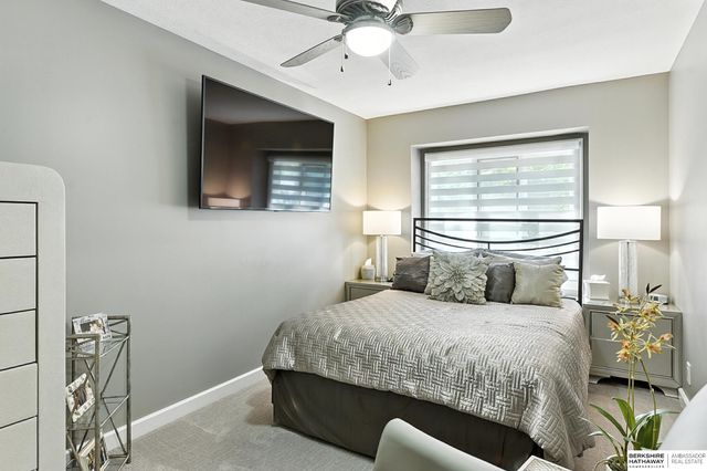 16228 Bancroft Circle, Omaha, NE 68130