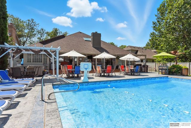 16228 Bancroft Circle, Omaha, NE 68130