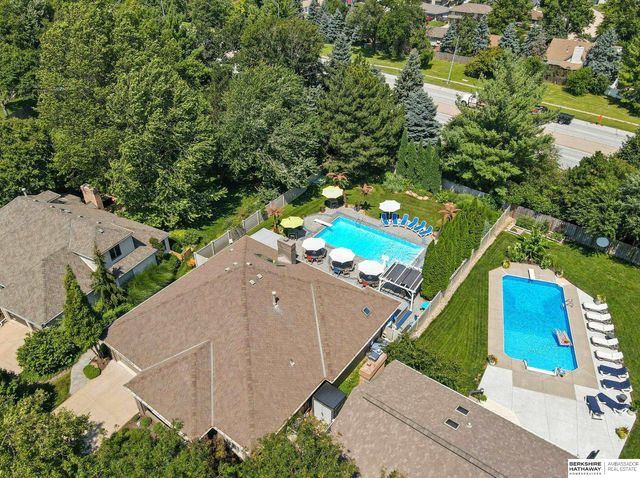 16228 Bancroft Circle, Omaha, NE 68130