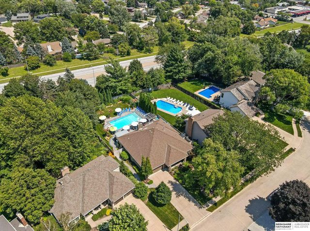 16228 Bancroft Circle, Omaha, NE 68130