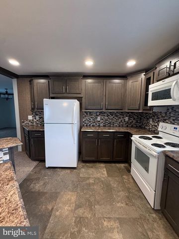 5614 CLASSIC COURT, Fayetteville, PA 17222