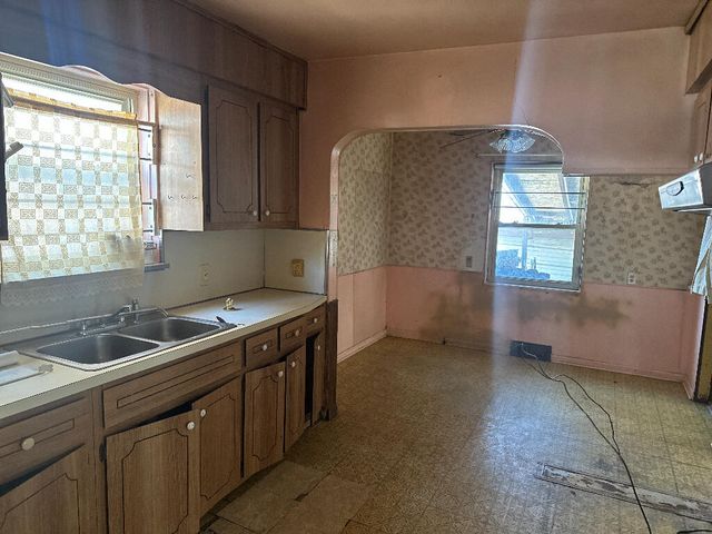 17516 Woodingham Drive, Detroit City, MI 48221