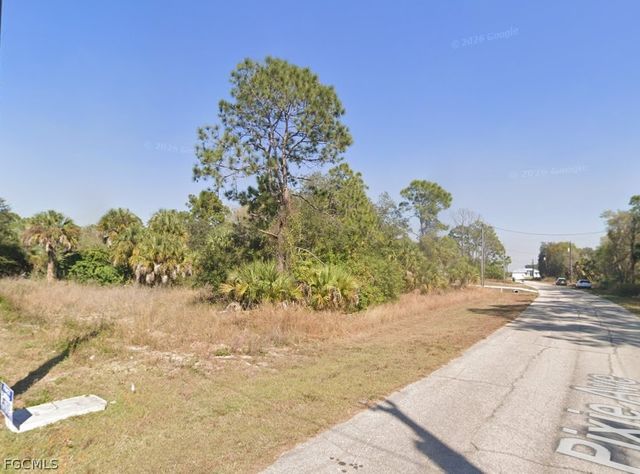 106 Pixie AVE, Labelle, FL 33935