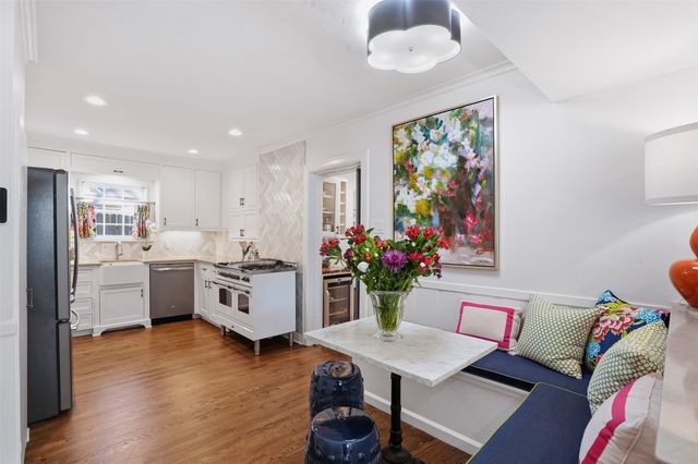 6116 Locke Avenue, Fort Worth, TX 76116