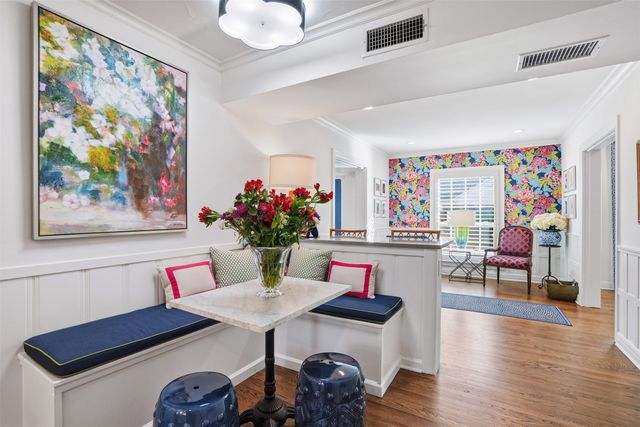 6116 Locke Avenue, Fort Worth, TX 76116