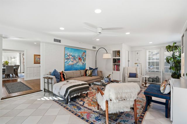 6116 Locke Avenue, Fort Worth, TX 76116