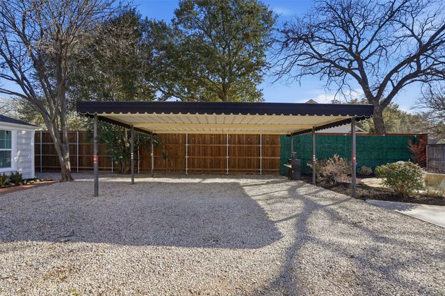 6116 Locke Avenue, Fort Worth, TX 76116