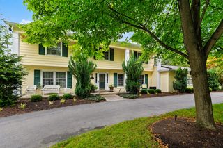2464 Blueberry Lane, Ann Arbor Twp, MI 48103