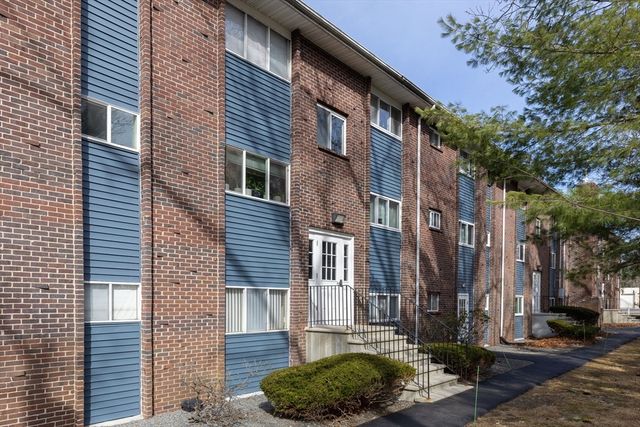 11 Woodcrest Ct 3, Weymouth, MA 02190