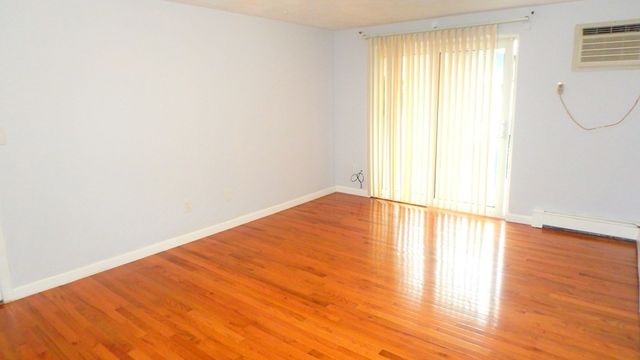 11 Woodcrest Ct 3, Weymouth, MA 02190