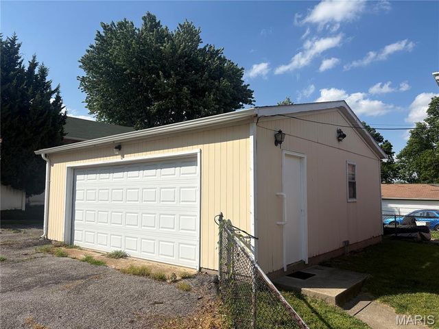1311 Wachtel Avenue, St Louis, MO 63125