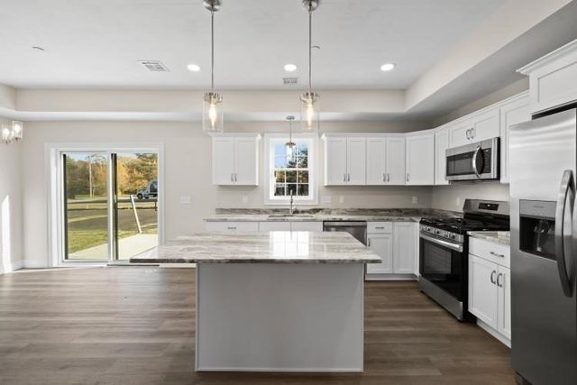 25 Johnson St A, Taunton, MA 02780