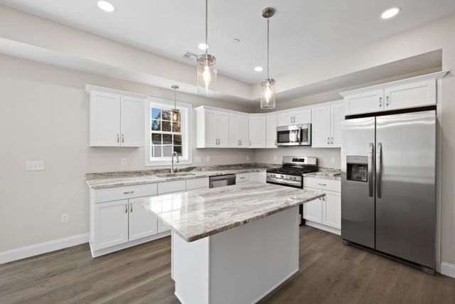 25 Johnson St A, Taunton, MA 02780