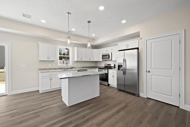 25 Johnson St A, Taunton, MA 02780