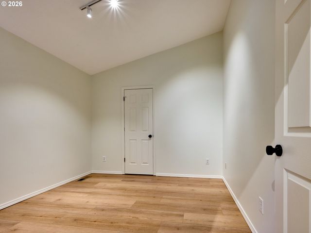 605 IDYLWOOD Dr, Salem, OR 97302