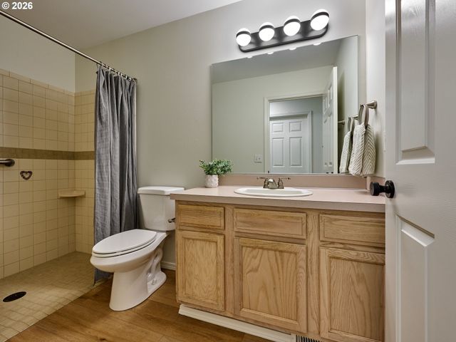 605 IDYLWOOD Dr, Salem, OR 97302