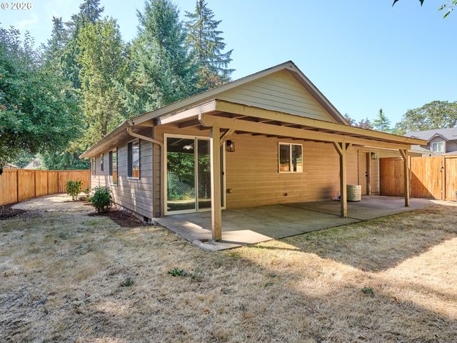 605 IDYLWOOD Dr, Salem, OR 97302