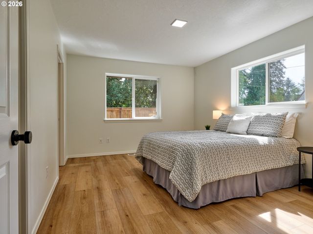 605 IDYLWOOD Dr, Salem, OR 97302