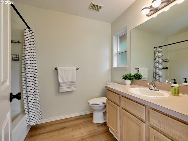 605 IDYLWOOD Dr, Salem, OR 97302