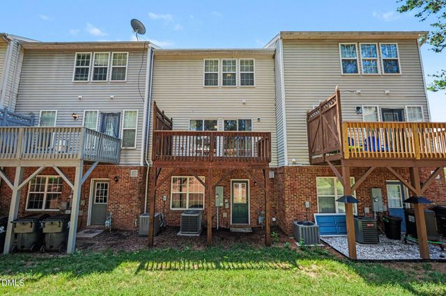 703 Sutter Gate Lane, Morrisville, NC 27560