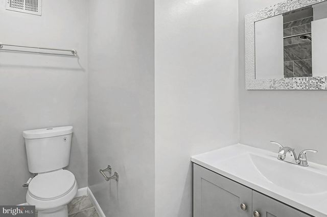 1032 N BROADWAY, Baltimore, MD 21205