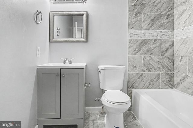 1032 N BROADWAY, Baltimore, MD 21205