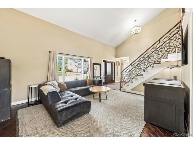 6573 S Kearney Cir, Centennial, CO 80111