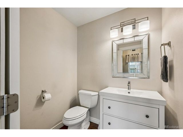 6573 S Kearney Cir, Centennial, CO 80111
