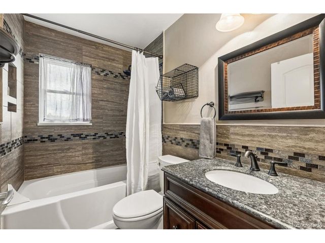 6573 S Kearney Cir, Centennial, CO 80111