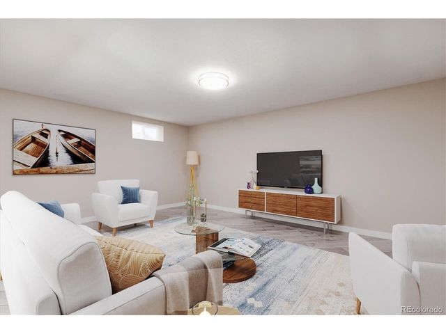 6573 S Kearney Cir, Centennial, CO 80111