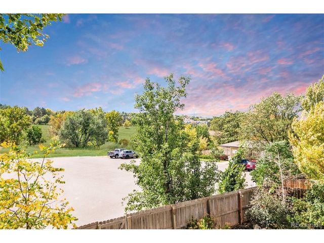 6573 S Kearney Cir, Centennial, CO 80111