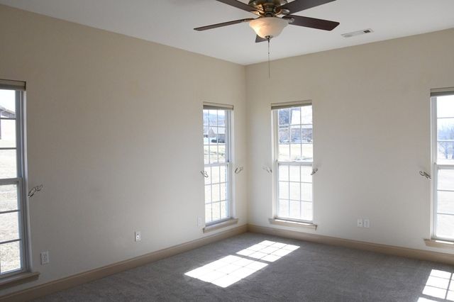205 Hillcrest Drive, Berryville, AR 72616