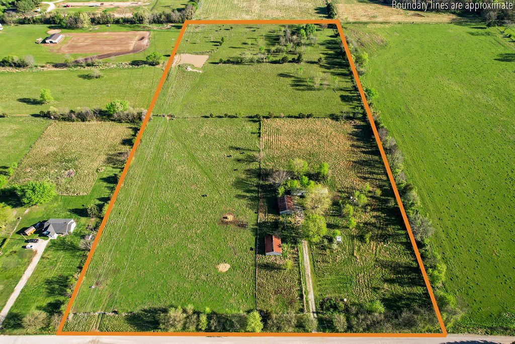 22338 Floyd Moore Road, Gentry, AR 72734