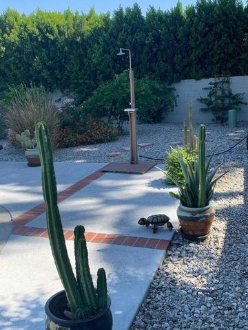 980 N Biskra Road, Palm Springs, CA 92262
