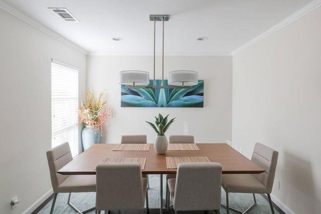 980 N Biskra Road, Palm Springs, CA 92262