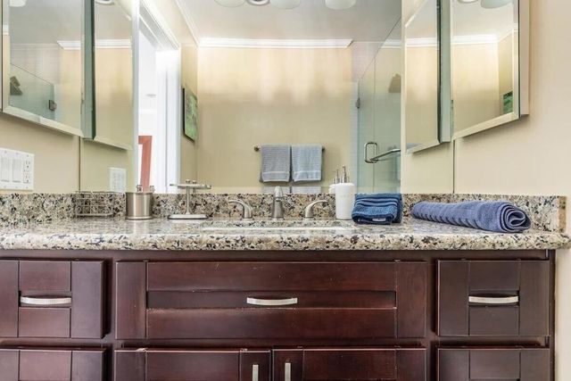 980 N Biskra Road, Palm Springs, CA 92262