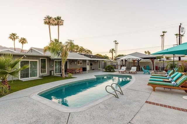 980 N Biskra Road, Palm Springs, CA 92262