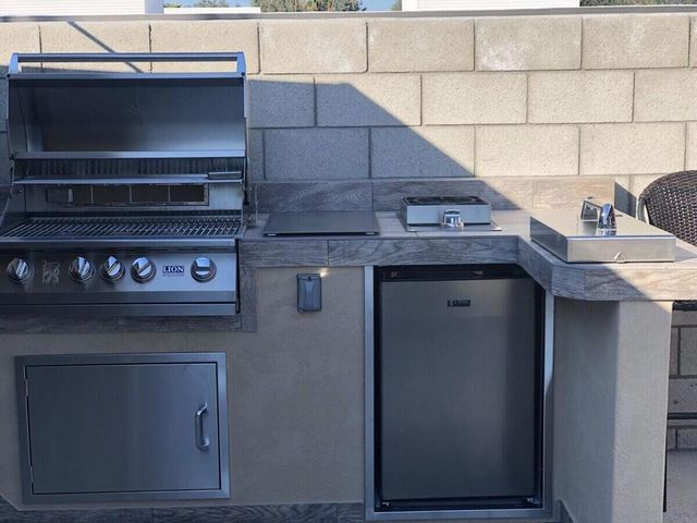 980 N Biskra Road, Palm Springs, CA 92262