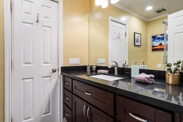980 N Biskra Road, Palm Springs, CA 92262