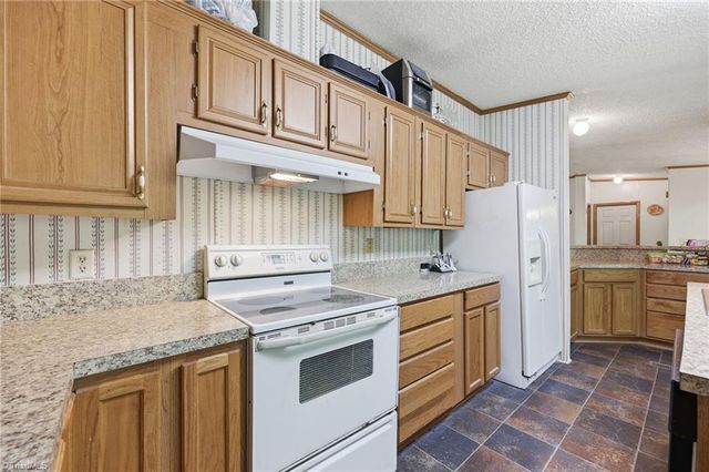 112 Goneaway Lane, Cleveland, NC 27013